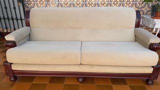 Sofá clásico 3 plazas beige y marrón