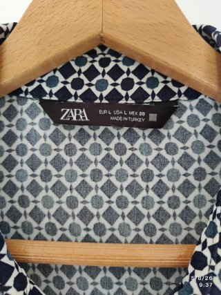 Blusa Zara fluida estampada