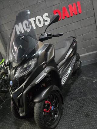 Piaggio MP3 400 2023 - 17.000 km