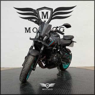 YAMAHA MT-07   (modelo actual) 2022
