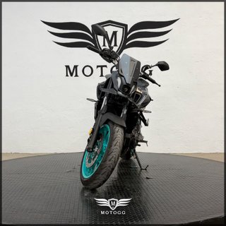 YAMAHA MT-07   (modelo actual) 2022