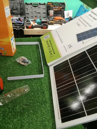 Lampione solare esterno A.M.C. 2000W