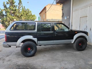 Nissan Navara 2003