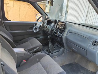 Nissan Navara 2003