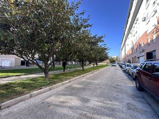 Garaje en venta en La Paz - Segunda Aguada - Loreto en Cádiz