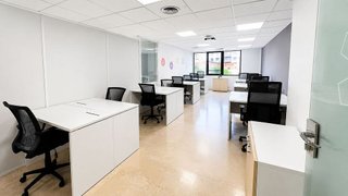 Oficina en alquiler en La Roqueta en Valencia
