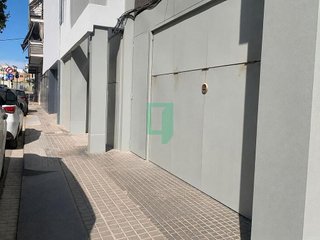 Garaje en venta en Centre en Badalona