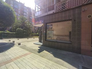 Local comercial en alquiler en Pumarín en Gijón