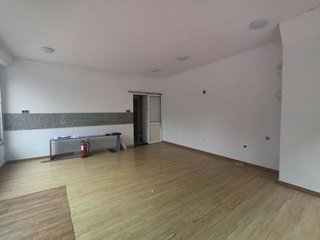 Local comercial en alquiler en Pumarín en Gijón