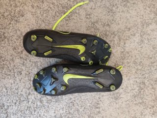 Botas de fútbol Nike Phantom Ghost