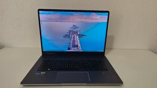 MSI Creator Juegos Z16 i7 12700H RTX 3060 1TB 16GB