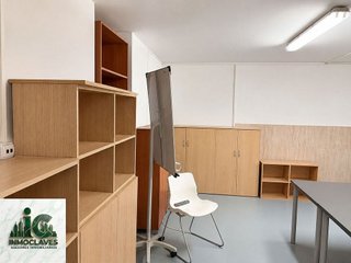 Local comercial en alquiler en La Granja-La Colina-Los Pastores en Algeciras