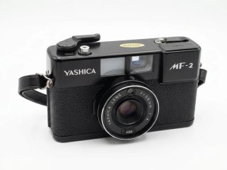 Macchina fotografica+Borsa Yashica MF-2 Nera.