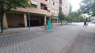 Garaje en alquiler en San Adrián - La Cava en Logroño
