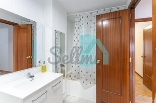 Piso en alquiler en Tenderina Alta - Fozaneldi en Oviedo
