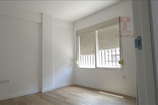 Piso en alquiler en Los Remedios en Sevilla