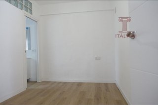 Piso en alquiler en Los Remedios en Sevilla