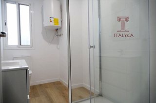 Piso en alquiler en Los Remedios en Sevilla