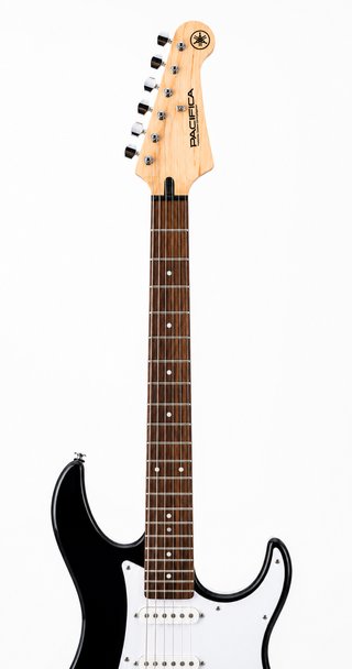 GUITARRA YAMAHA PACIFICA.