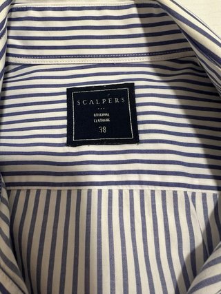Camisa Scalpers Rayas Azul y Blanca Talla M