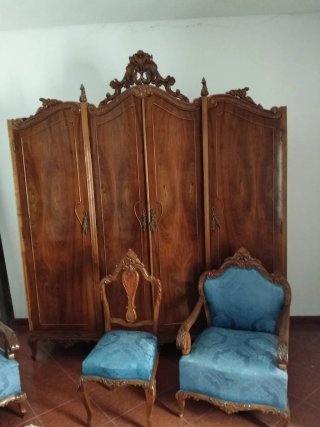 Dormitorio madera maciza tallada
