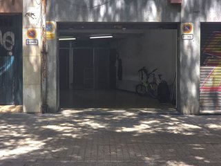 Local comercial en alquiler en Navas en Barcelona
