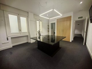 Piso en alquiler en Almagro en Madrid