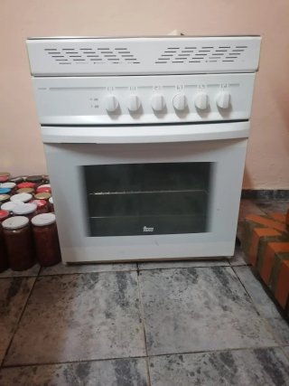 Vitrocerámica y horno Teka