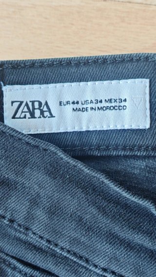 Vaqueros ZARA Negro Lavado Talla 44