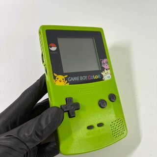 Game Boy Color Pikachu Verde
