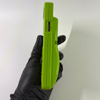 Game Boy Color Pikachu Verde