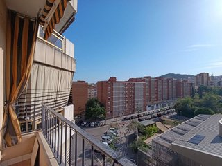 Piso en alquiler en El Congrés i els Indians en Barcelona