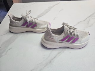 Adidas Ultraboost Light Boost 39 1/3