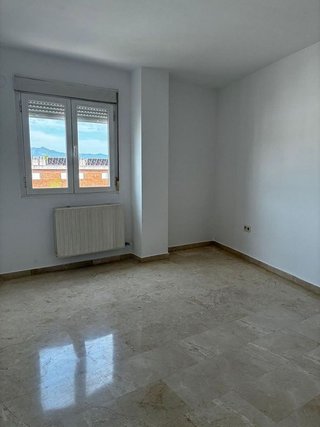 Piso en alquiler en Avda. Federico Garcia Lorca - Nueva Estación Autobuses en Granada