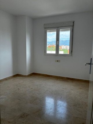Piso en alquiler en Avda. Federico Garcia Lorca - Nueva Estación Autobuses en Granada
