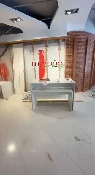 Local comercial en alquiler en Centro en Elche