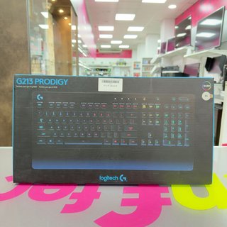 Teclado Numérico Logitech G213 (Sin Uso)