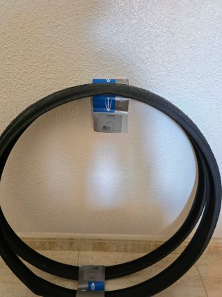 Cubierta Schwalbe Lugano II 700x28   28-622