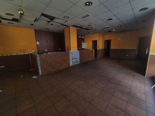 Local comercial en venta en Grado