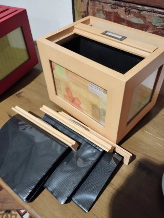 Caja de fotos de madera