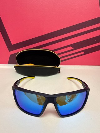 Occhiali da sole uomo Nova nv6823