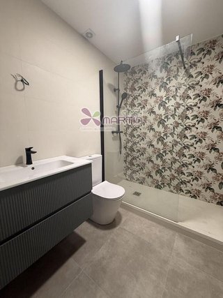Piso en alquiler en Plaza España - Villa Pilar - Reyes Católicos - Vadillos en Burgos