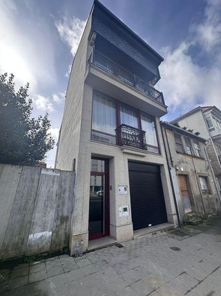 Casa adosada en venta en Esteiro en Ferrol
