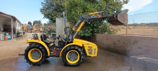 Tractor Pascuali Ergo 5.60 con pala