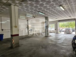 Local comercial en alquiler en Parque Ayala - Jardín de la Abadía - Huelín en Málaga