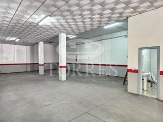 Local comercial en alquiler en Parque Ayala - Jardín de la Abadía - Huelín en Málaga