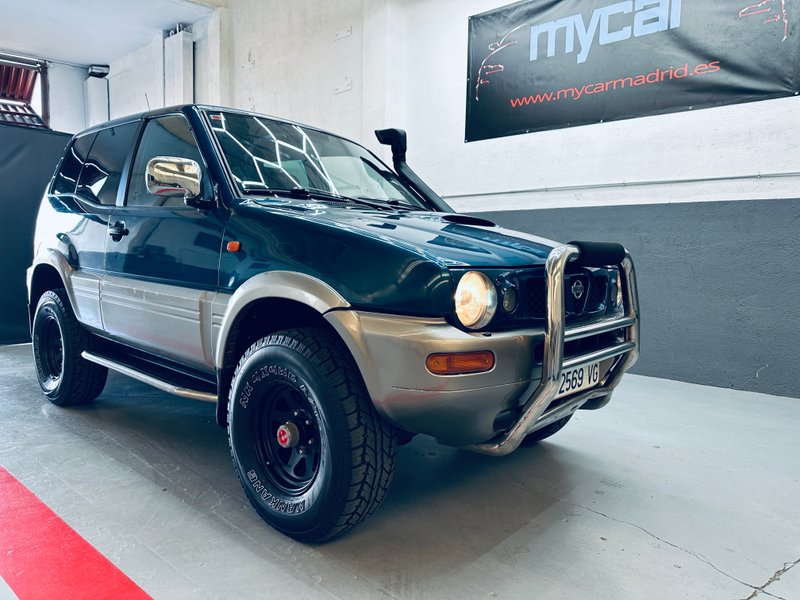 Nissan Terrano II 2.7 TDI Luxury 5p 1999, foto 2