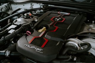 Abarth 124 Spider 2019, 70 Aniversario, Manual