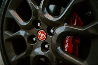 Abarth 124 Spider 2019, 70 Aniversario, Manual