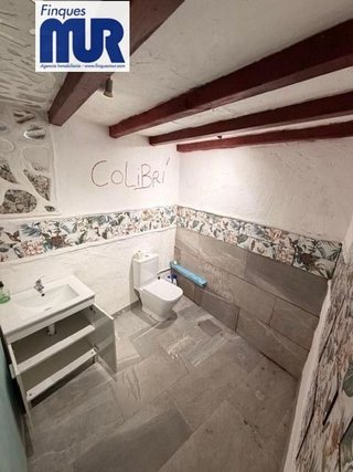 Local comercial en venta en Castell (Es)